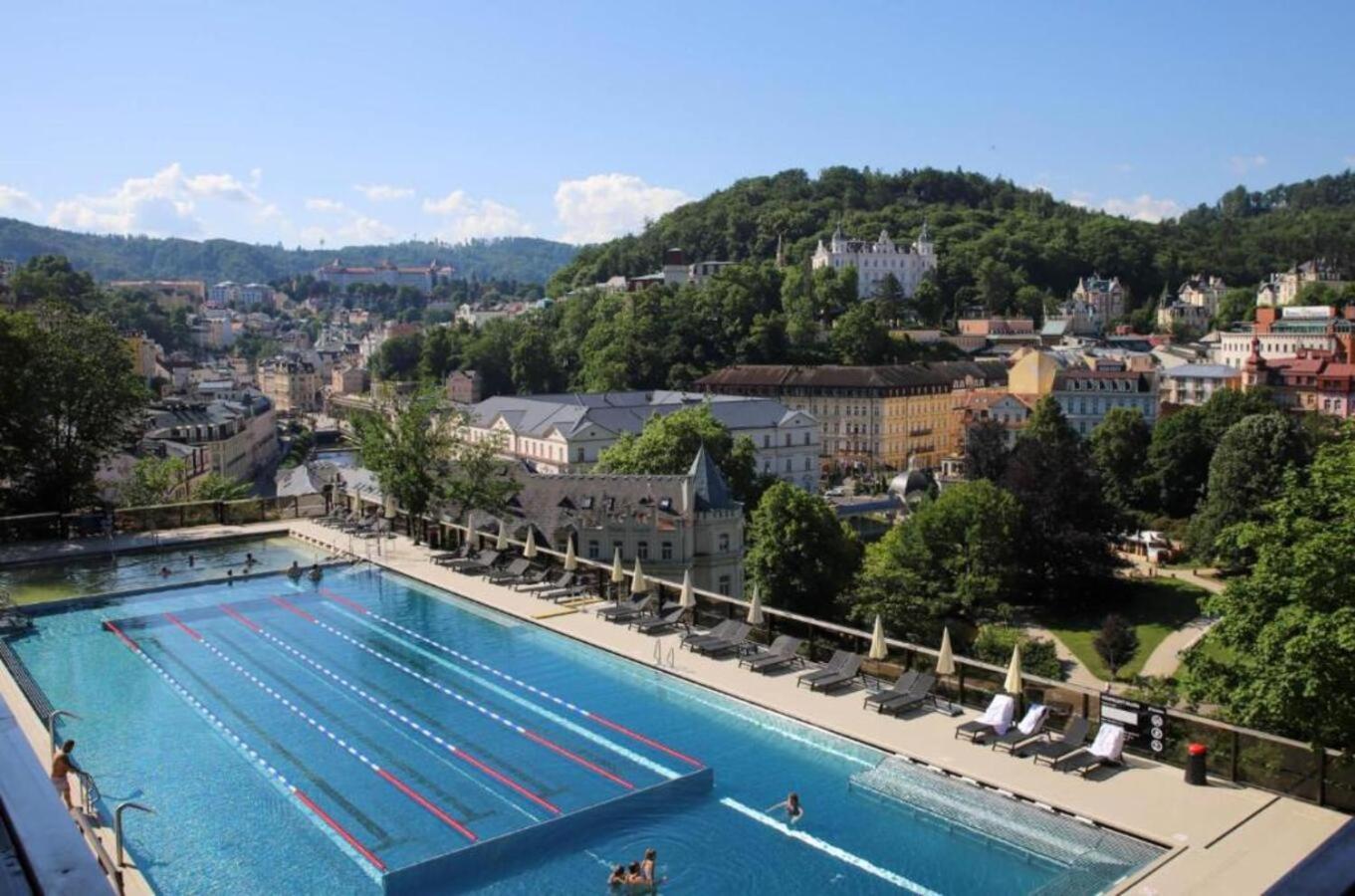 Boutique Apartment Owned By Emperor Peter The Great With 2 Balconies & Jacuzzi Karlovy Vary Exterior photo