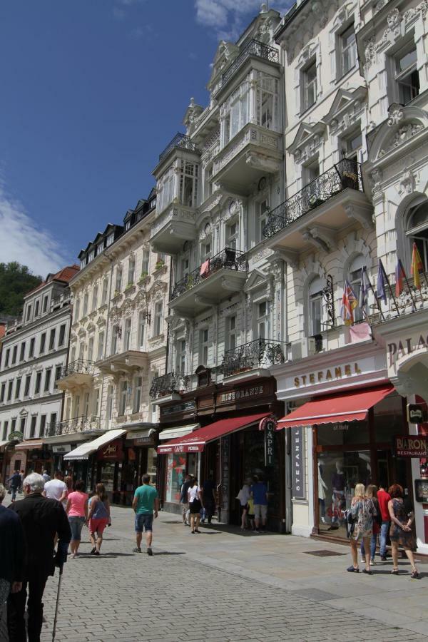 Boutique Apartment Owned By Emperor Peter The Great With 2 Balconies & Jacuzzi Karlovy Vary Exterior photo